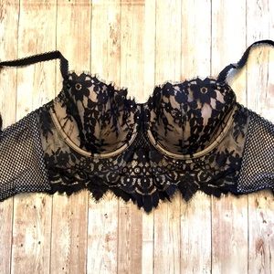 Victoria’s Secret black lace bodice bra